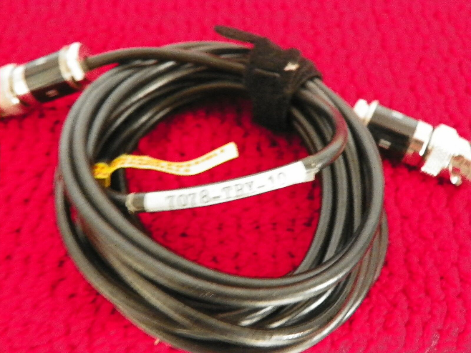 7078-TRX-10, 3-Lug Triax Cables (10ft) for Keithley 236, 237,238,2636,2636A 7078-TRX-10, 3-Lug Triax Cables (10ft) for Keithley 236, 237,238,2636,2636A